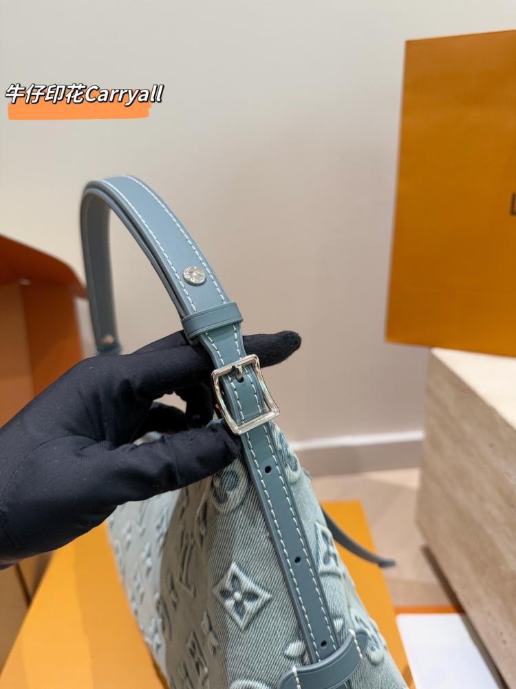 شنطة لويس فيتون LV Carryall