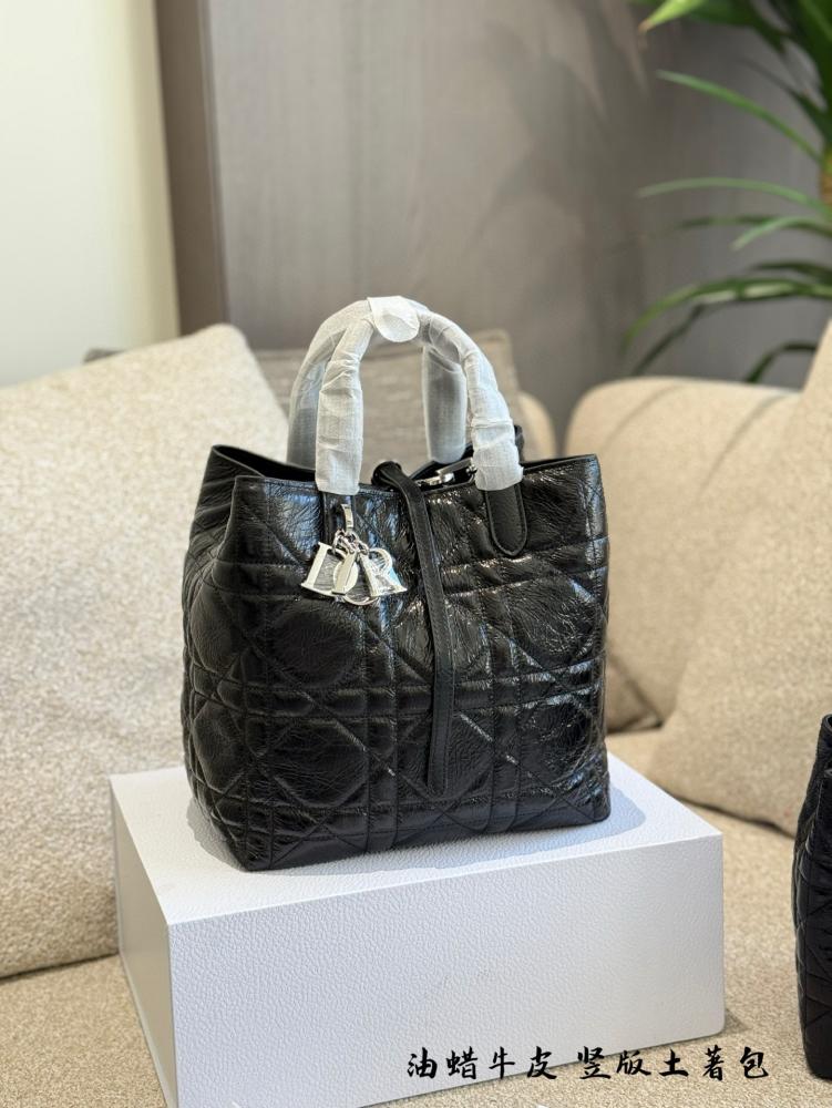 شنطة ديور Toujours (متوفرة بعدة احجام)