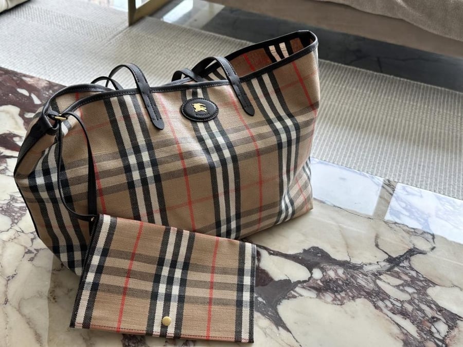 شنطة بربري Burberry tote