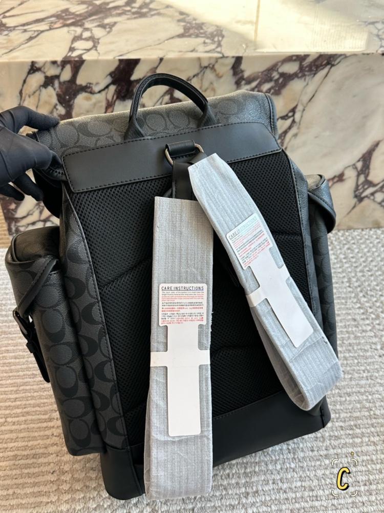 شنطة ظهر كوتش هيتش باك باك | Hitch Backpack