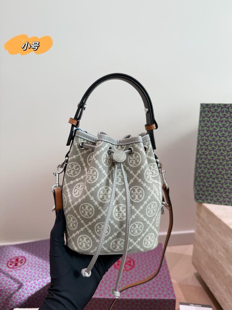شنطة توري بورش  T Monogram Bucket