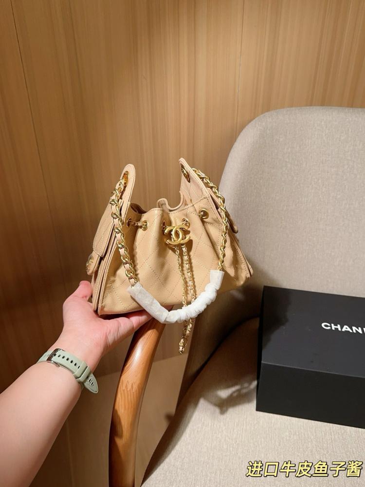 شنطة شانيل 25c mini hobo (متوفرة بعدة الوان)