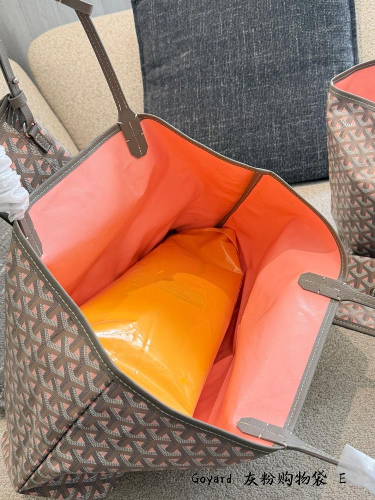 شنطة قويارد Tote (متوفرة بعدة احجام)