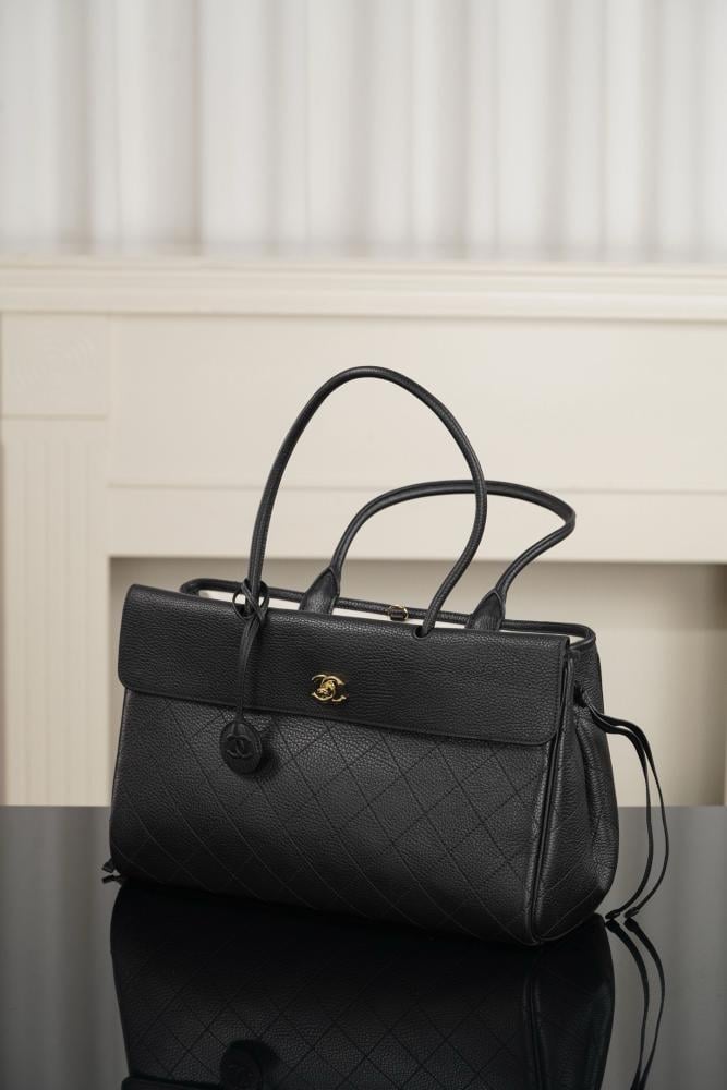 شنطة شانيل سيرف 26S غريند توت | 26S Cerf Grained Tote