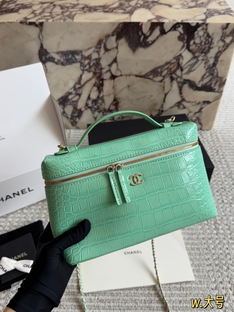شنطة شانيل توب هاندل فانيتي | Top Handle Vanity Case (متوفرة بعدة الوان)