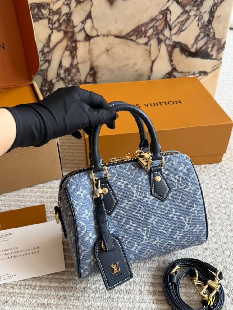 شنطة لويس فيتون سبيدي باندوليير 20 | Speedy Bandoulière 20