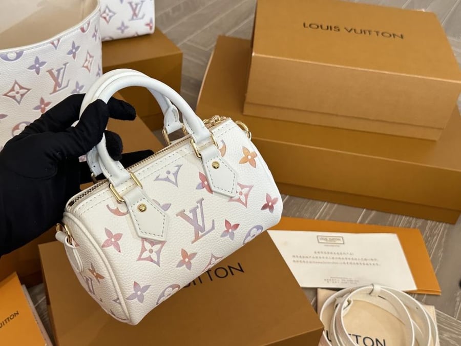 شنطة لويس فيتون ميني سبيدي Lv nano speedy