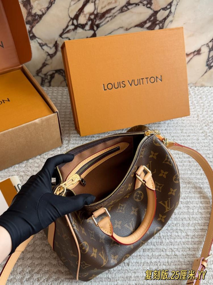 شنطة لويس فيتون سبيدي LV Speedy 25cm