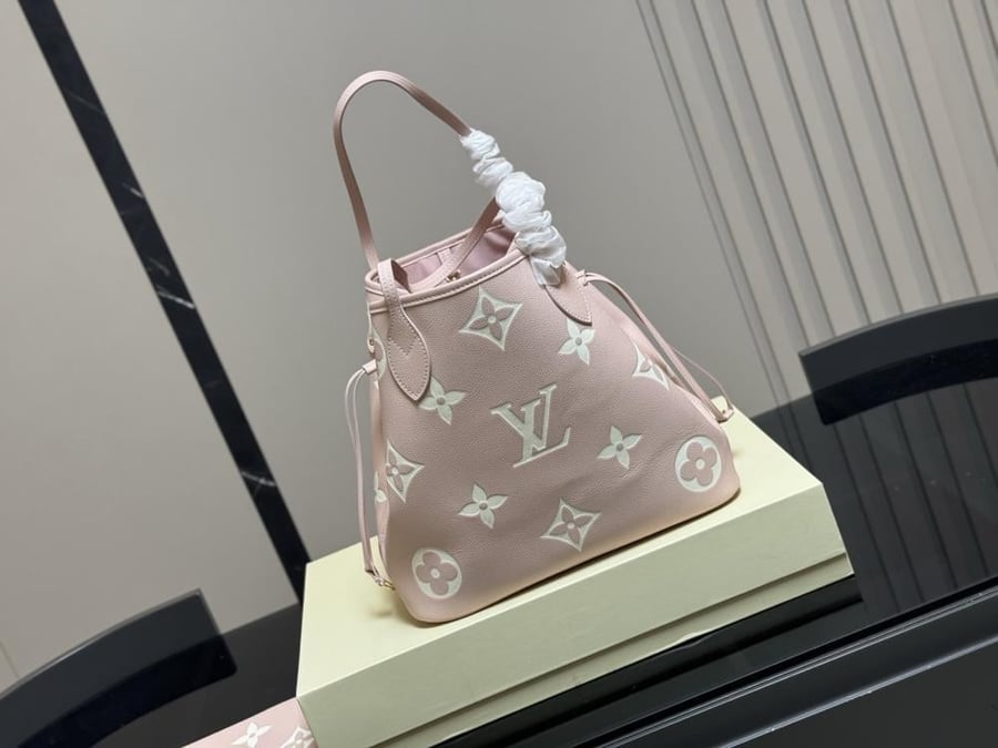 شنطة لويس فيتون نيفر فل Lv neverfull