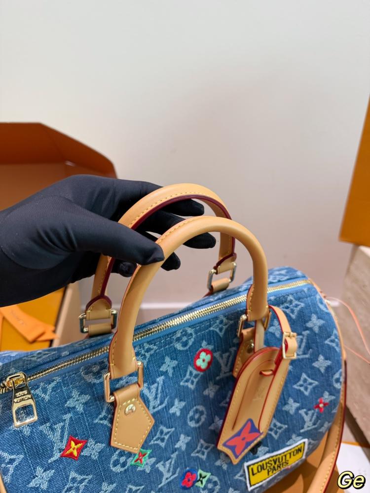 شنطة لويس فيتون سبيدي باندوليير 30 | Speedy Bandoulière 30 (متوفرة بعدة الوان)