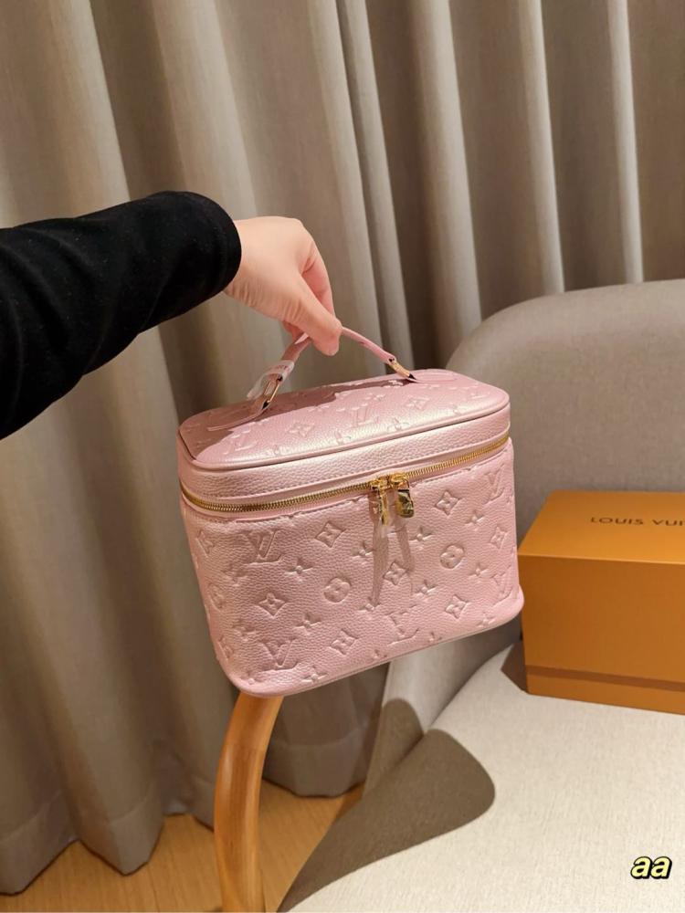 شنطة لويس فيتون Nice BB Vanity (متوفر بعدة الوان)