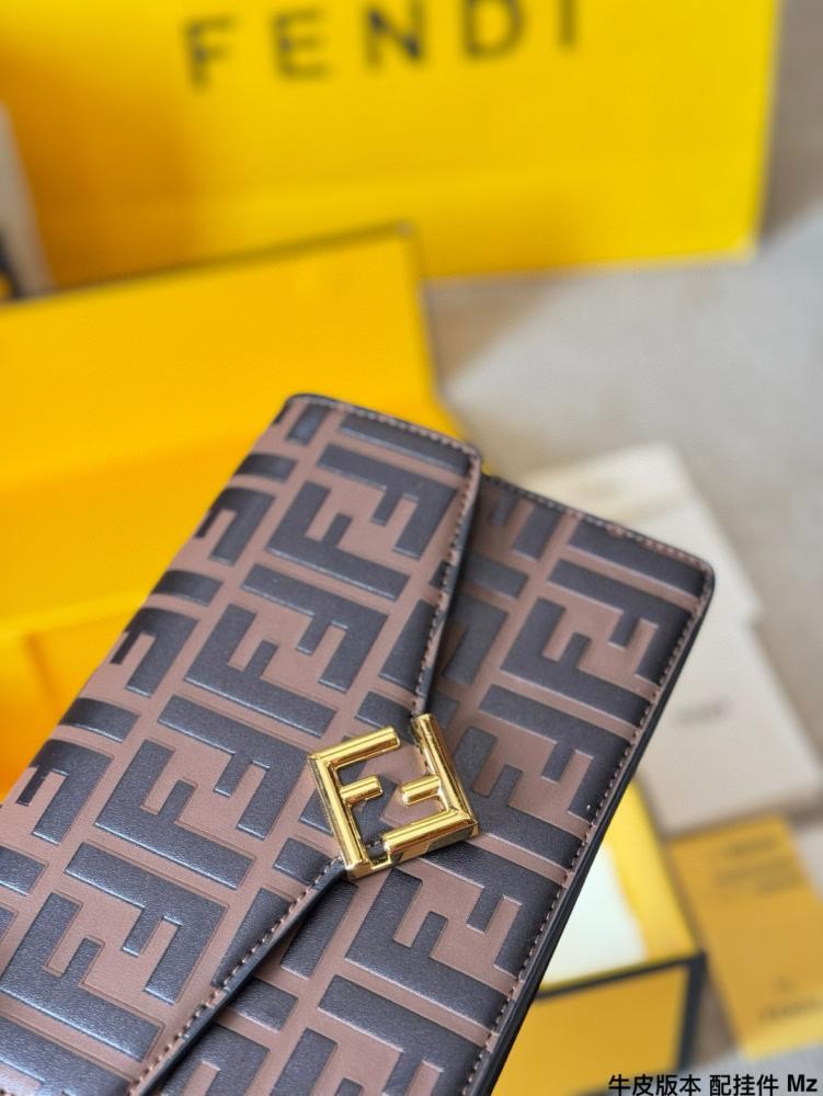 شنطة فندي (متوفرة بعدة الوان)