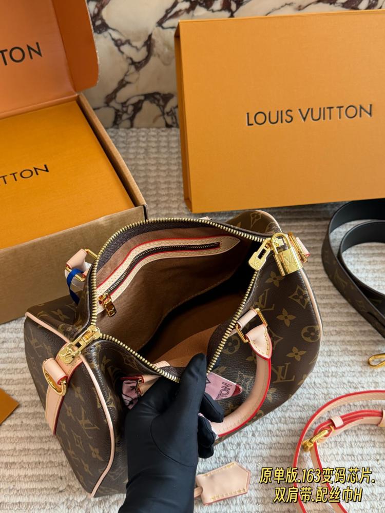 شنطة لويس فيتون سبيدي باندوليير 25 | Speedy Bandoulière 25