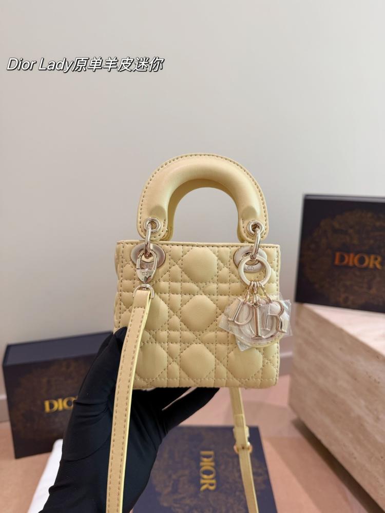شنطة ديور ليدي ديور ميني | Mini Lady Dior (متوفرة بعدة الوان)