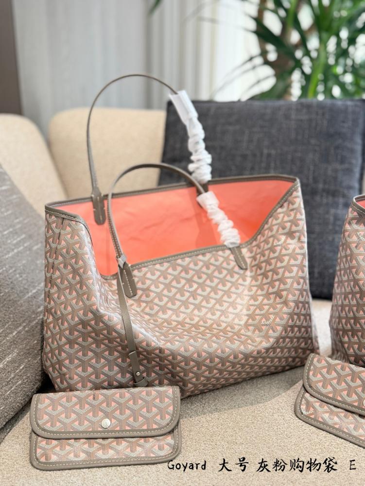 شنطة قويارد Tote (متوفرة بعدة احجام)