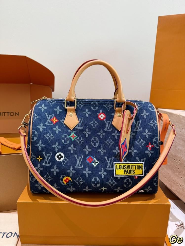 شنطة لويس فيتون سبيدي باندوليير 30 | Speedy Bandoulière 30 (متوفرة بعدة الوان)