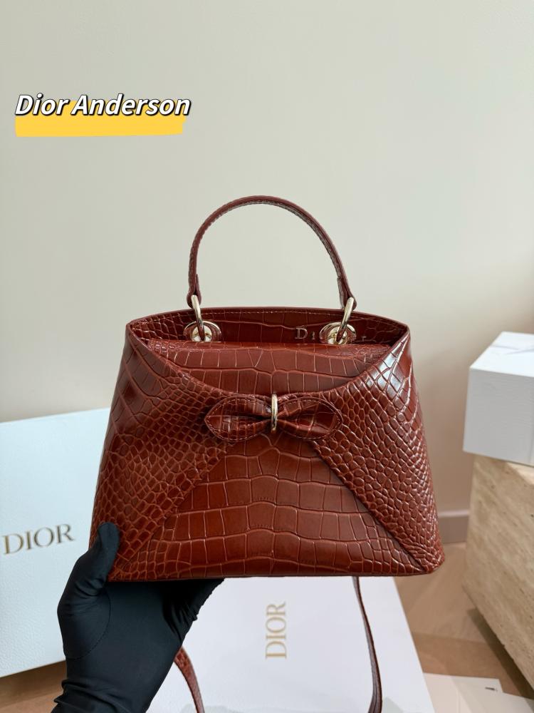 شنطة ديور سيغال | Cigale Bag (متوفرة بعدة الوان)
