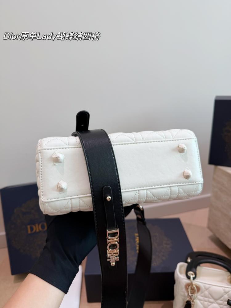 شنطة ديور ليدي ديور | Lady Dior (متوفرة بحجمين)