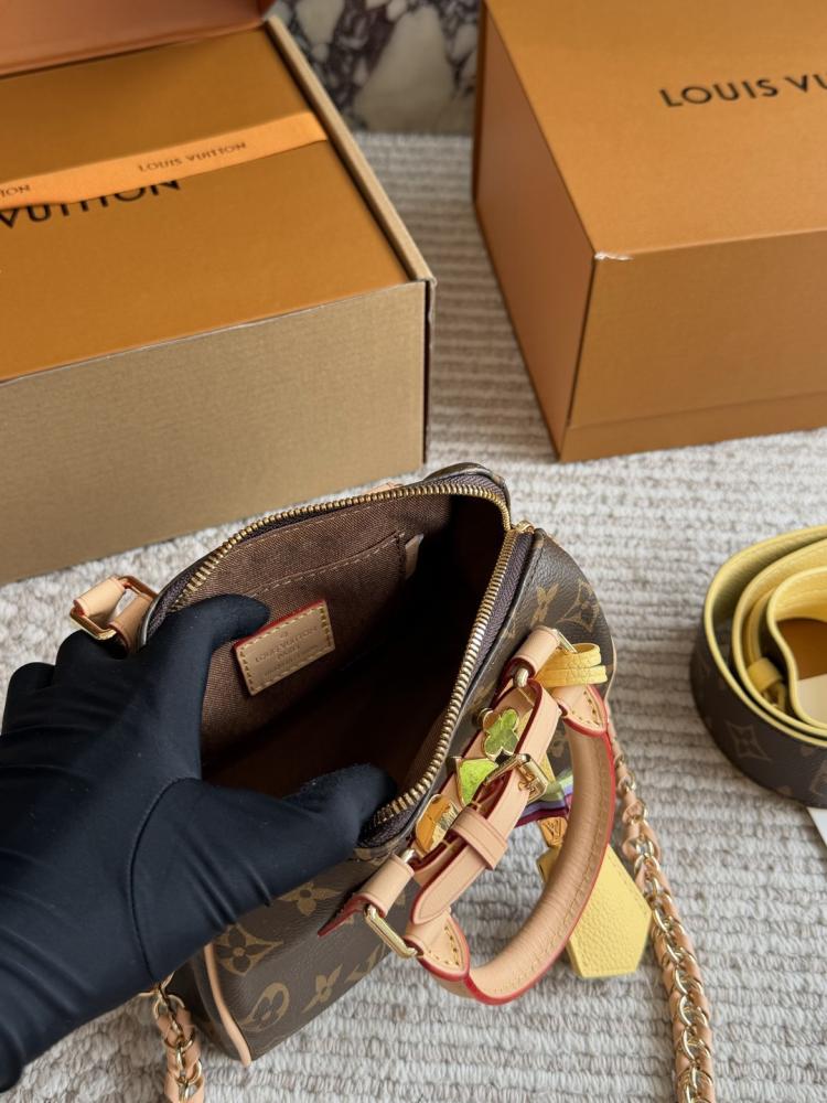 شنطة لويس فيتون سبيدي باندوليير 20 | Speedy Bandoulière 20