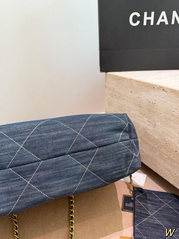 شنطة شانيل Tote Denim