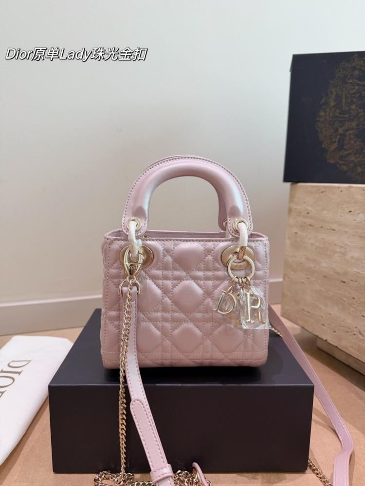 شنطة ديور ليدي ديور ميني | Mini Lady Dior (متوفرة بلونين)