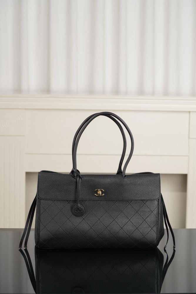 شنطة شانيل سيرف 26S غريند توت | 26S Cerf Grained Tote