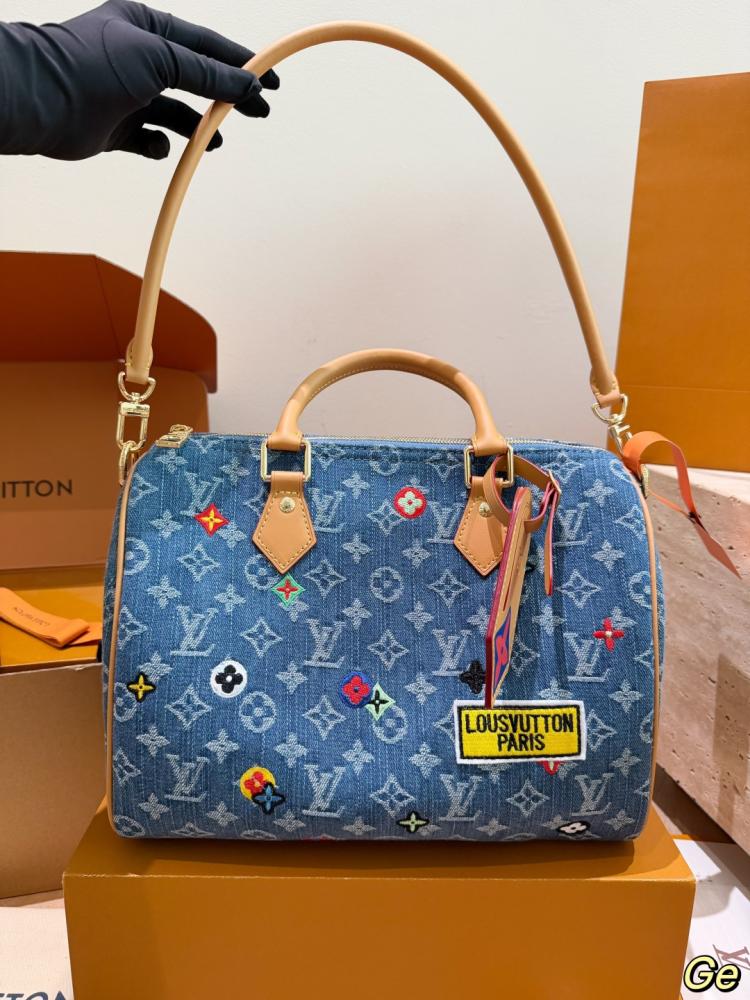 شنطة لويس فيتون سبيدي باندوليير 30 | Speedy Bandoulière 30 (متوفرة بعدة الوان)