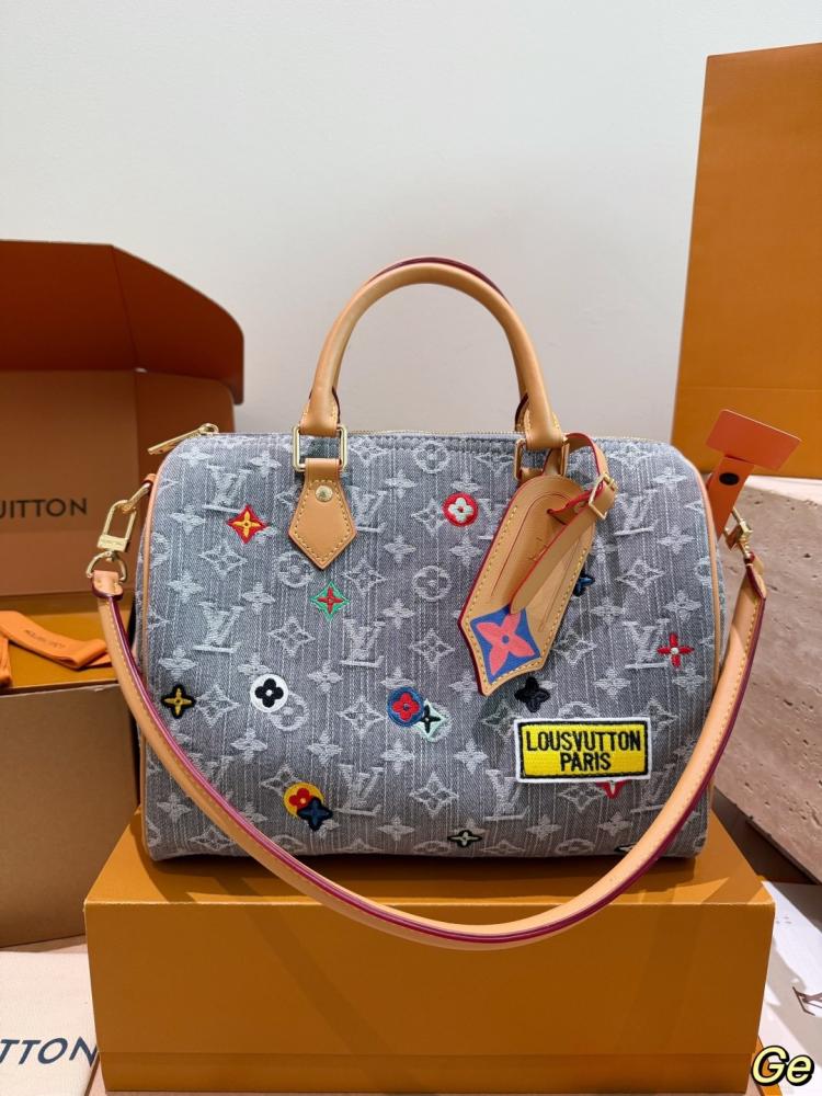 شنطة لويس فيتون سبيدي باندوليير 30 | Speedy Bandoulière 30 (متوفرة بعدة الوان)
