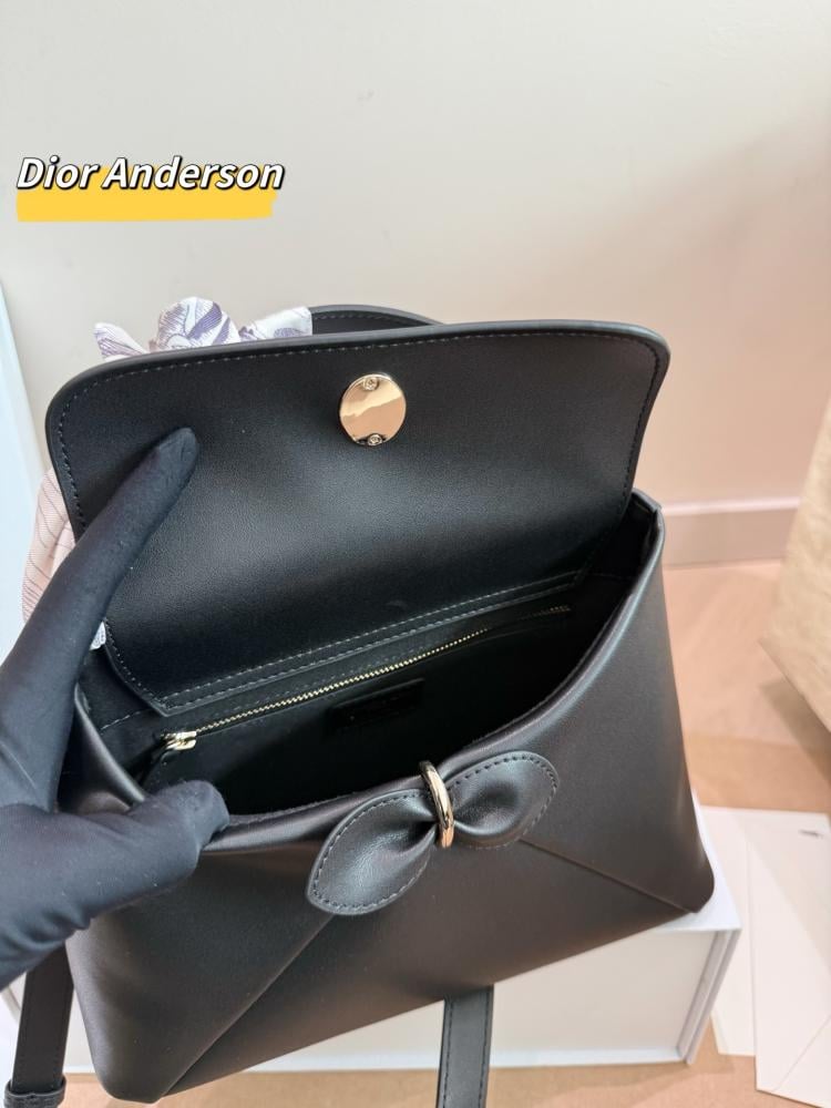 شنطة ديور سيغال | Cigale Bag (متوفرة بعدة الوان)