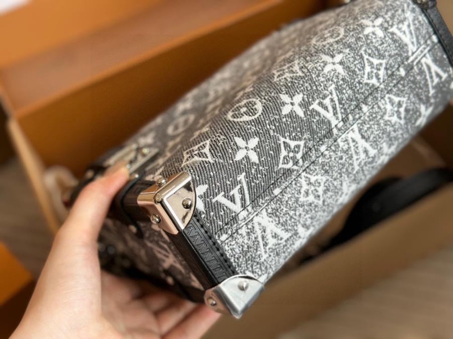 شنطة لويس فيتون Trunk