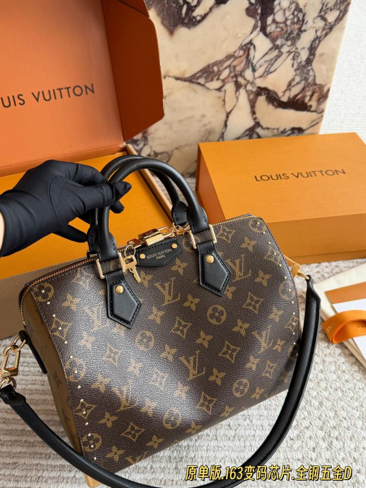 شنطة لويس فيتون سبيدي سوفت 25 | Speedy Soft Trunk 25