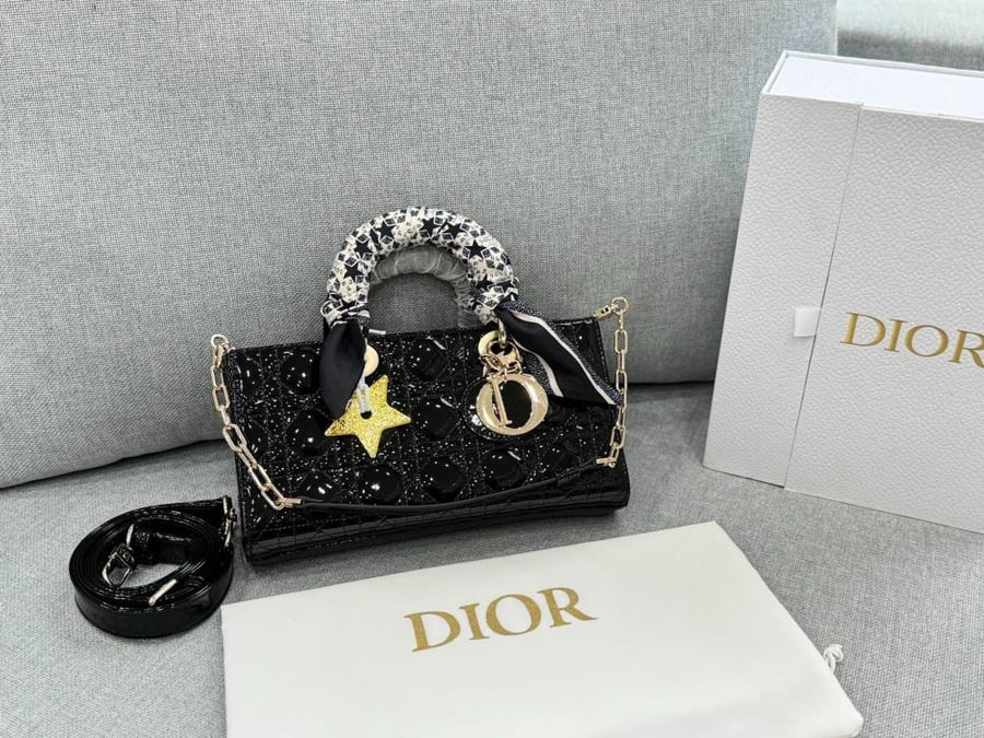 شنطة ديور ليدي ديور جوي جلد لامع Lady Dior Joy (متوفرة بعدة مقاسات)