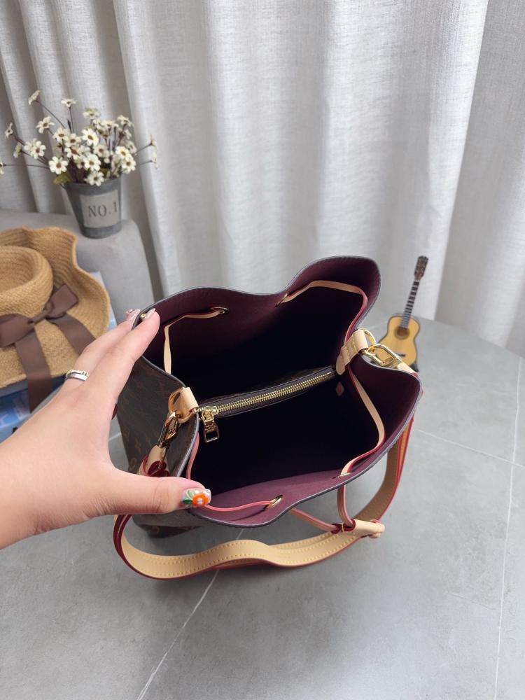 شنطة لويس فيتون 26cm  نيونوي بي بي | Néonoé BB