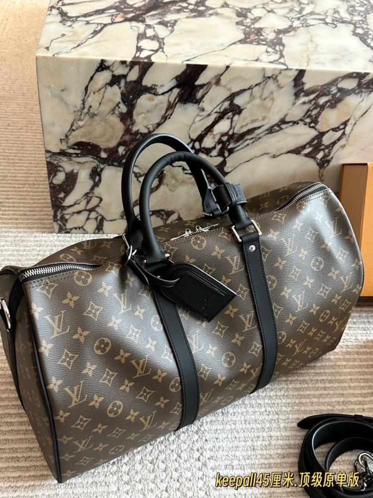 شنطة لويس فيتون Keepall 45cm (متوفرة بعدة الوان)