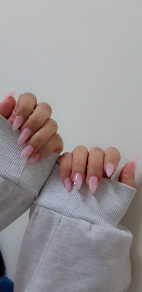 جل اظافر
