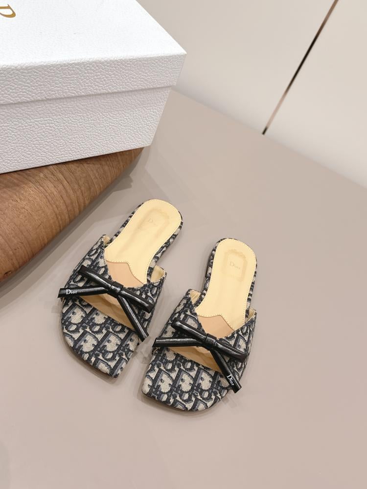سليبر Dior Bow المفتوح من الخلف