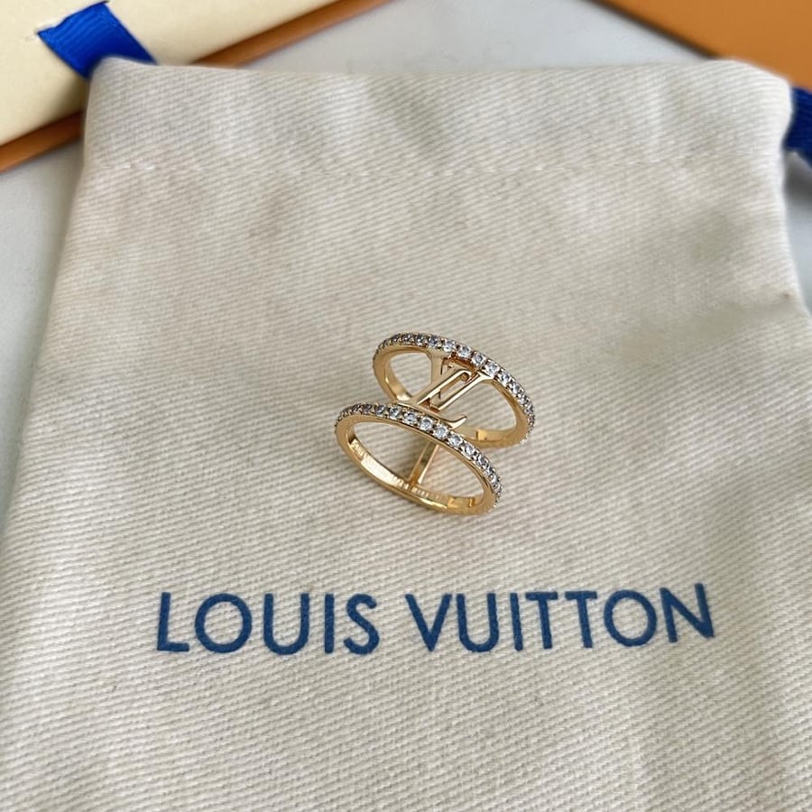 خاتم لويس فويتون (Louis Vuitton)