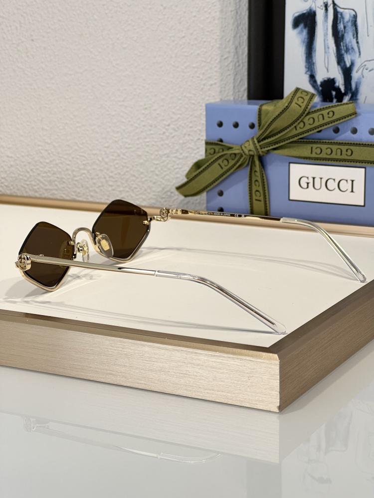 نظارات غوتشي (GUCCI)الشمسية