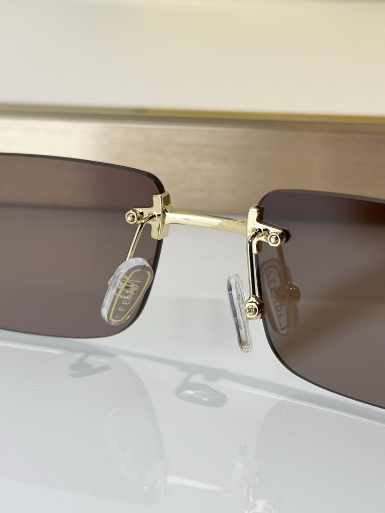 نظارات فندي (FENDI)