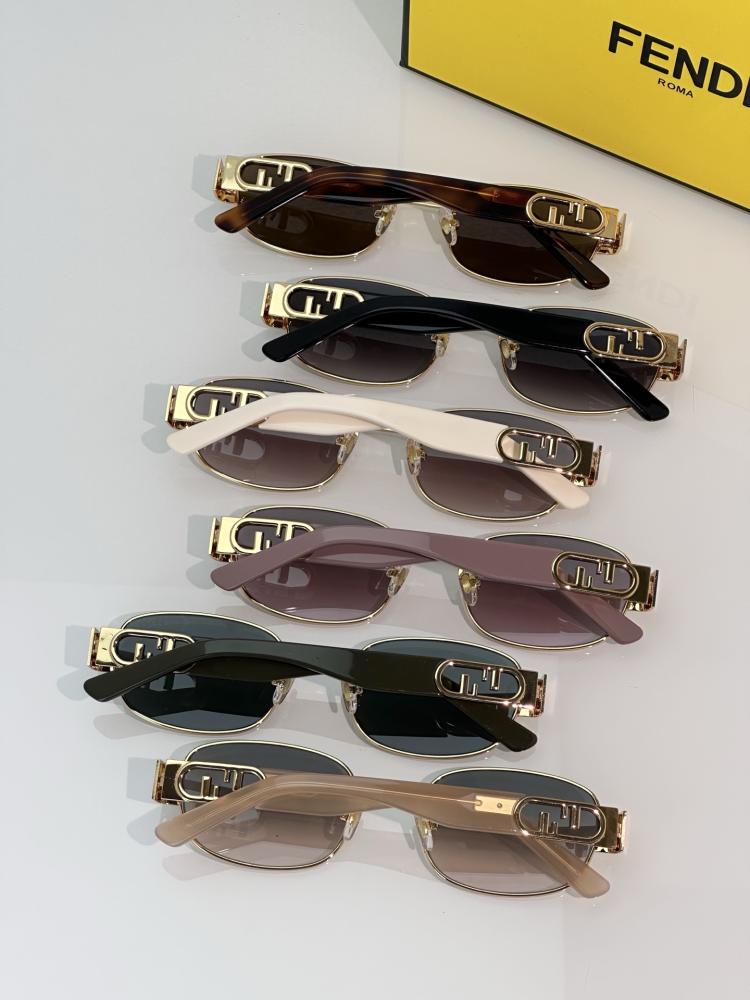 نظارات فندي (FENDI)