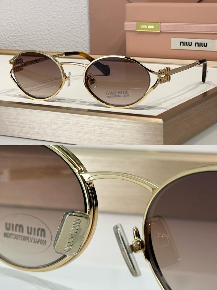 نظارات ميوميو (MIU MIU) الشمسية