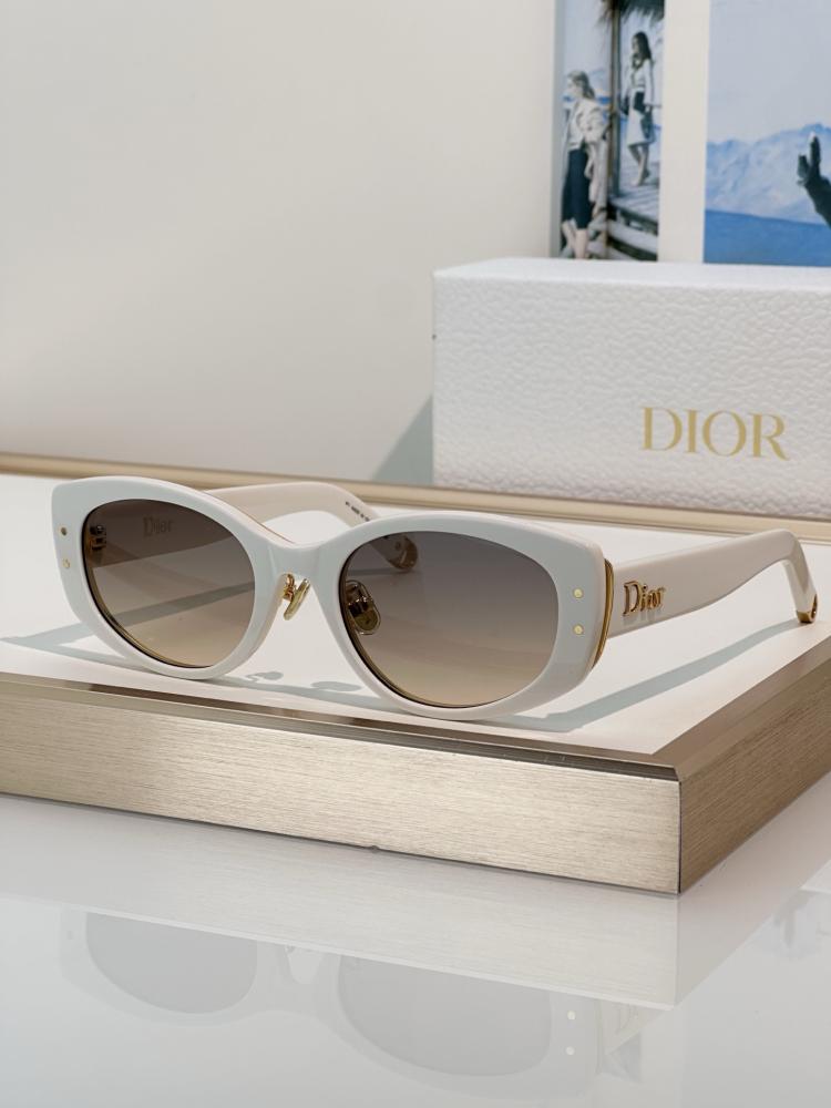 نظارات ديور (DIOR) الشمسية