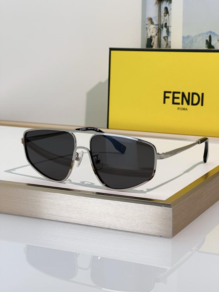 نظارات فندي (FENDI) الشمسية