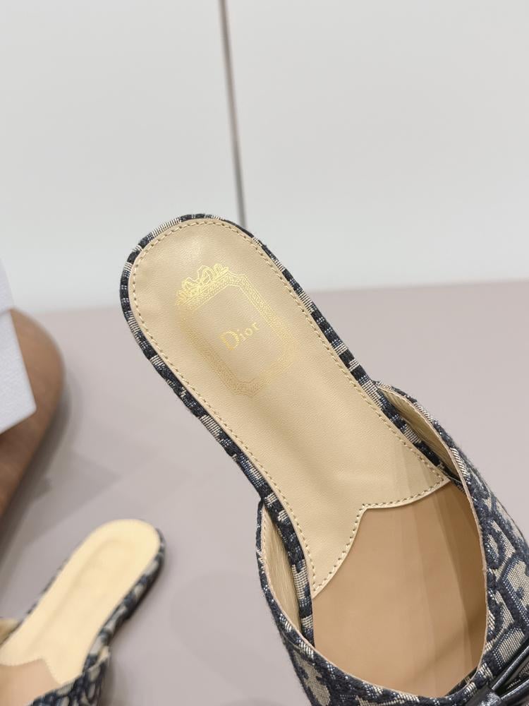 سليبر Dior Bow المفتوح من الخلف