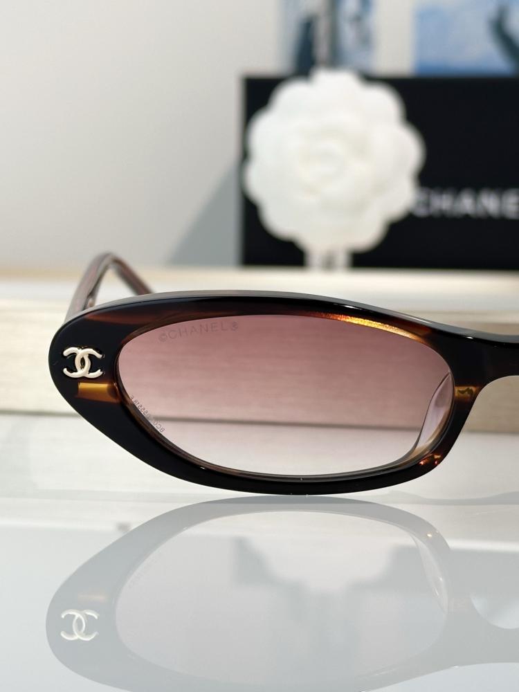 نظارات شانيل (CHANEL) الشمسية