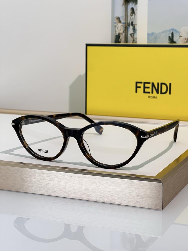 نظارات فندي (FENDI)