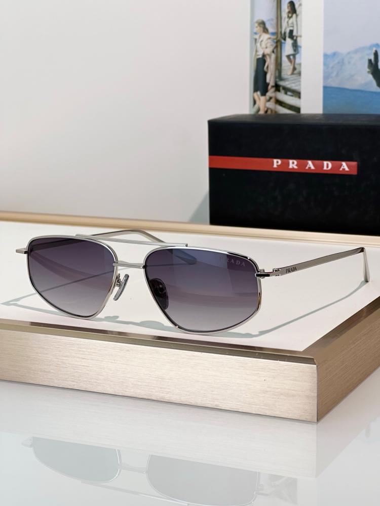 نظارات برادا (PRADA) الشمسية