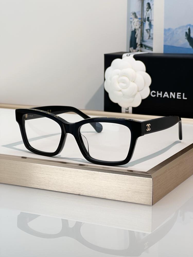 نظارات شانيل (CHANEL) الطبية