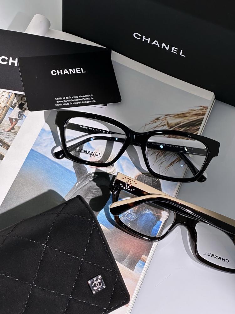 نظارات شانيل (CHANEL)