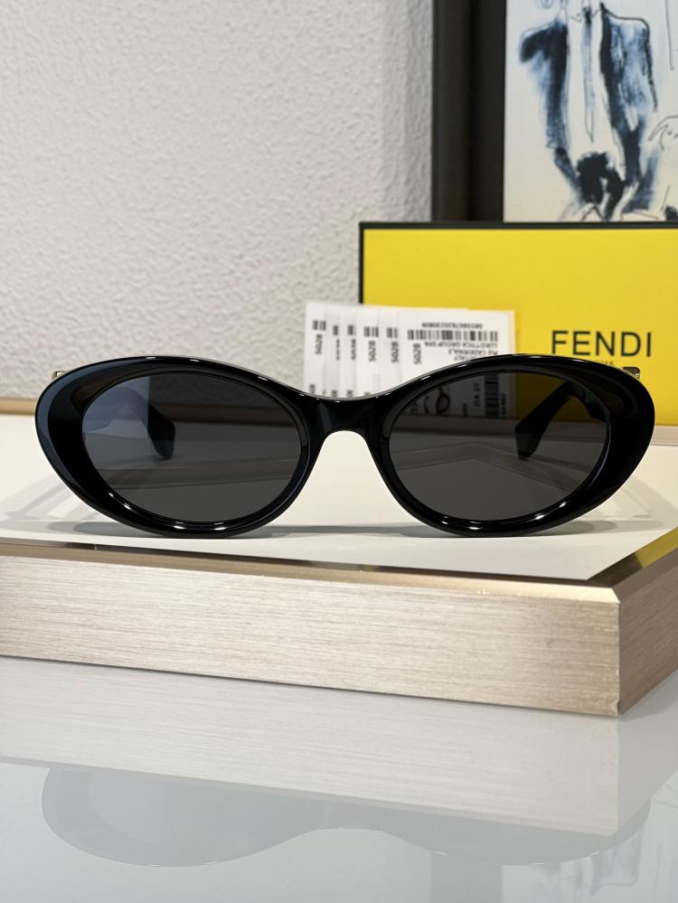 نظارات فندي (FENDI)